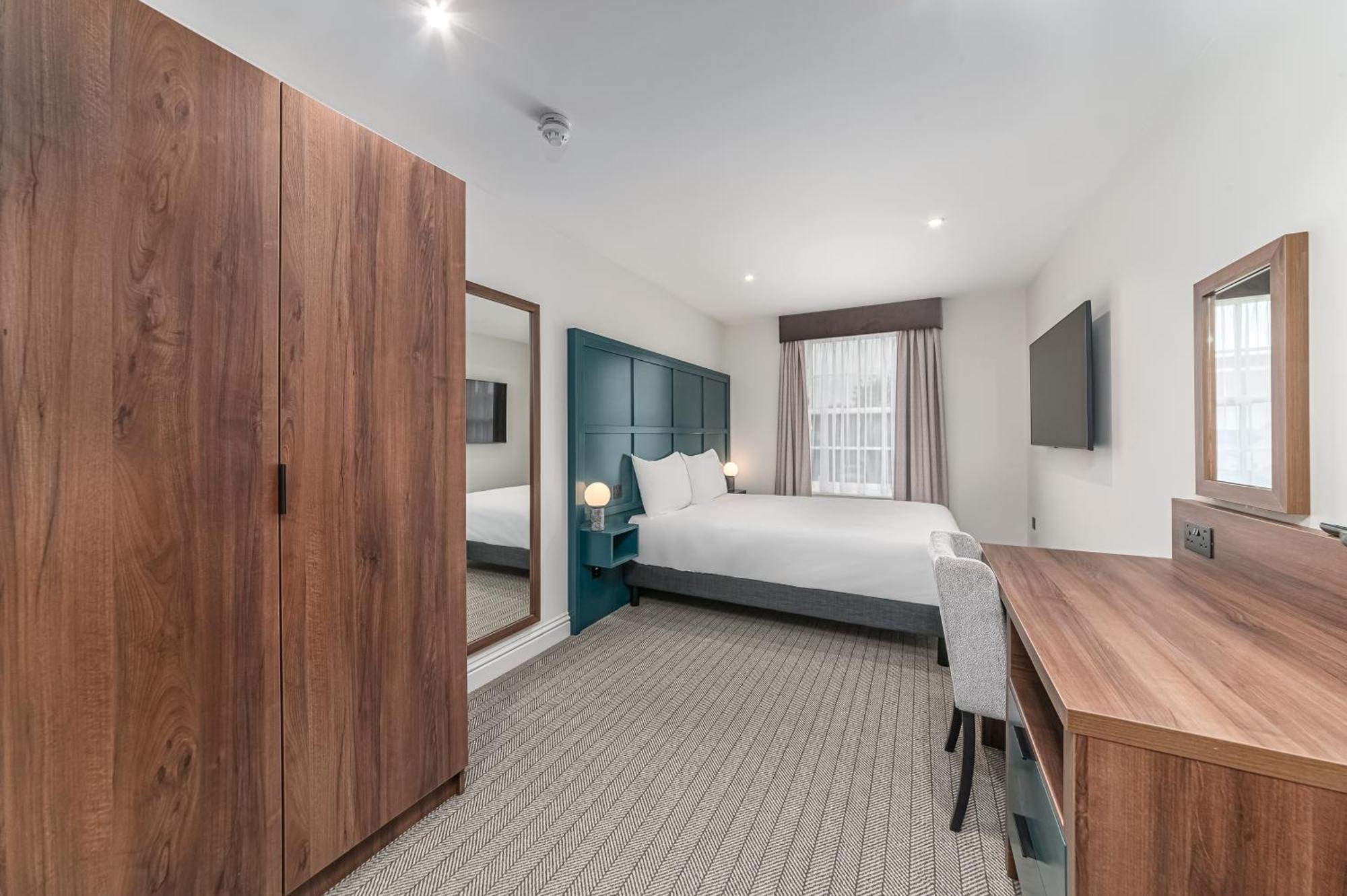 Mercure Salisbury White Hart Hotel & Apartments מראה חיצוני תמונה