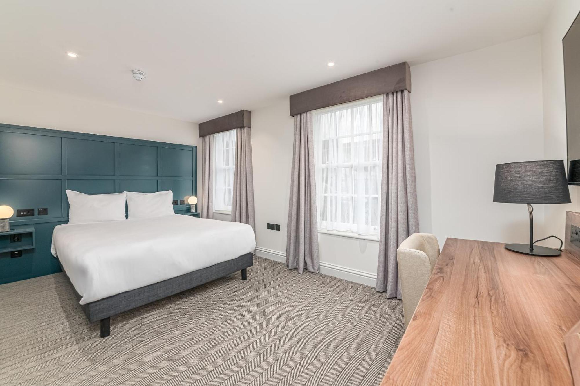 Mercure Salisbury White Hart Hotel & Apartments מראה חיצוני תמונה