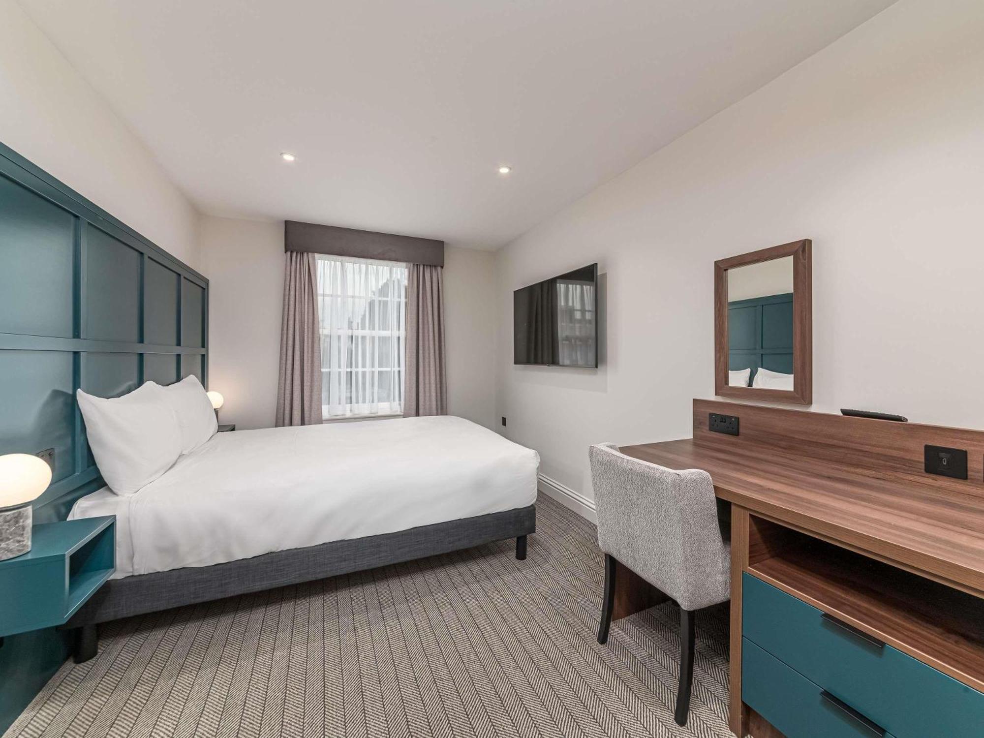 Mercure Salisbury White Hart Hotel & Apartments מראה חיצוני תמונה