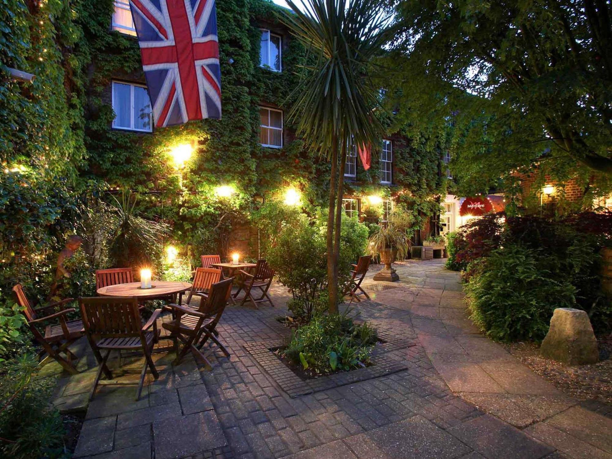 Mercure Salisbury White Hart Hotel & Apartments מראה חיצוני תמונה